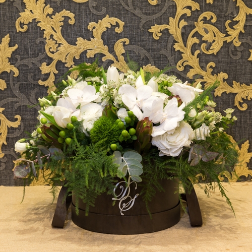 focus-boite-fleurs-blanc-vert-SD