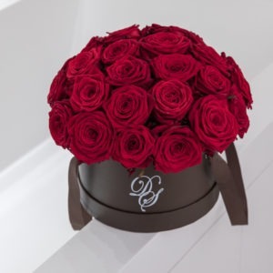 BOITE BOULE DE ROSES ROUGES